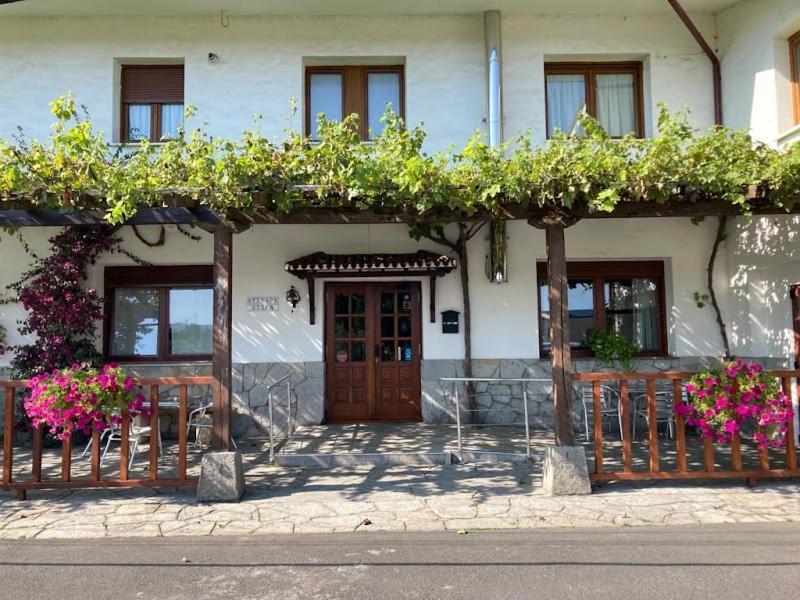 Laukiz Atxispe Etxea Casa Rural المظهر الخارجي الصورة