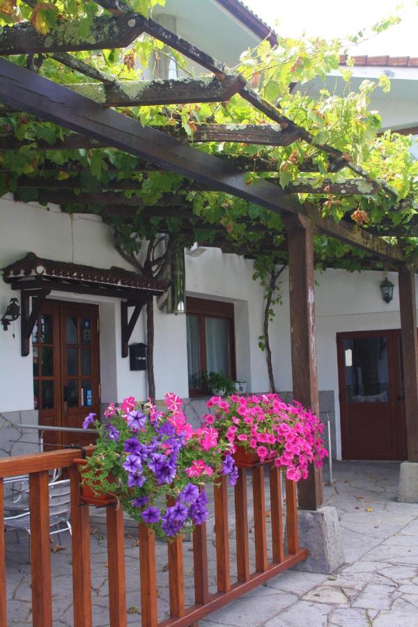 Laukiz Atxispe Etxea Casa Rural المظهر الخارجي الصورة